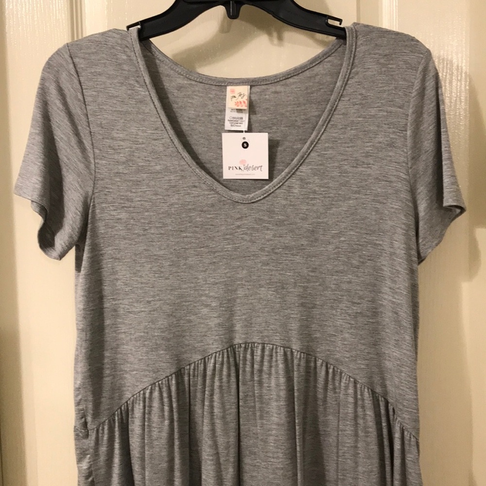 NWT gray baby doll style shirt Size Small